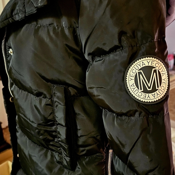 Black Snow Ski Coat - Picture 8 of 13